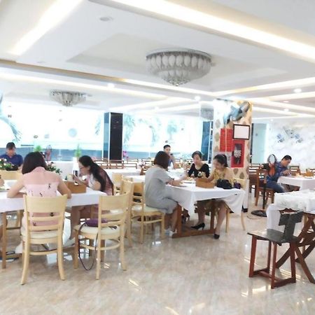 Yen Vy 04 Luxury Hotel Quy Nhon Exteriör bild