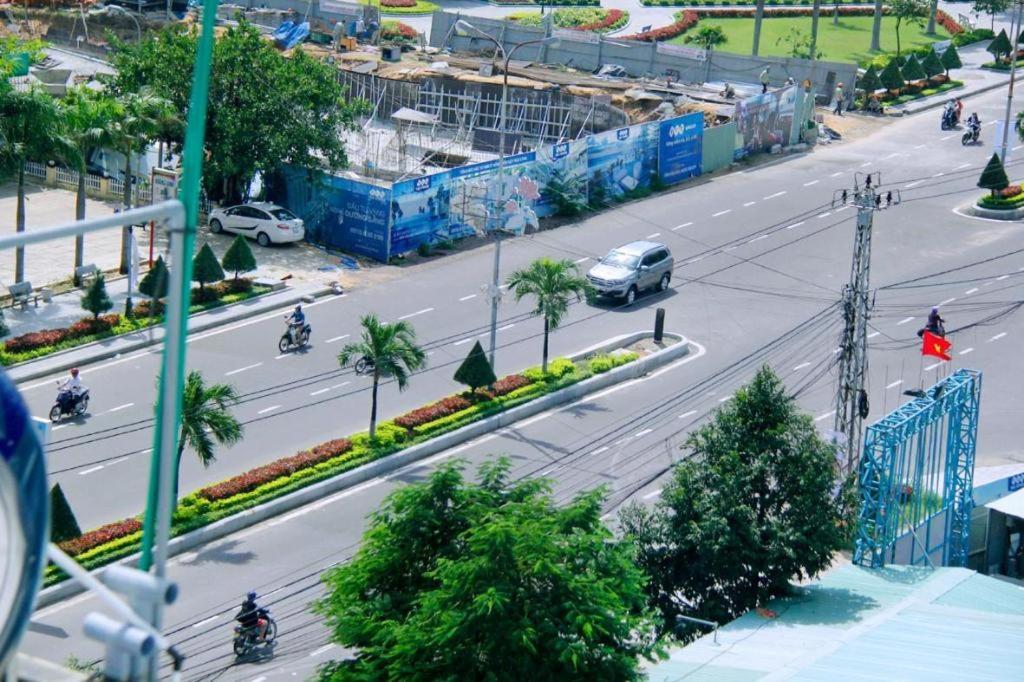 Yen Vy 04 Luxury Hotel Quy Nhon Exteriör bild
