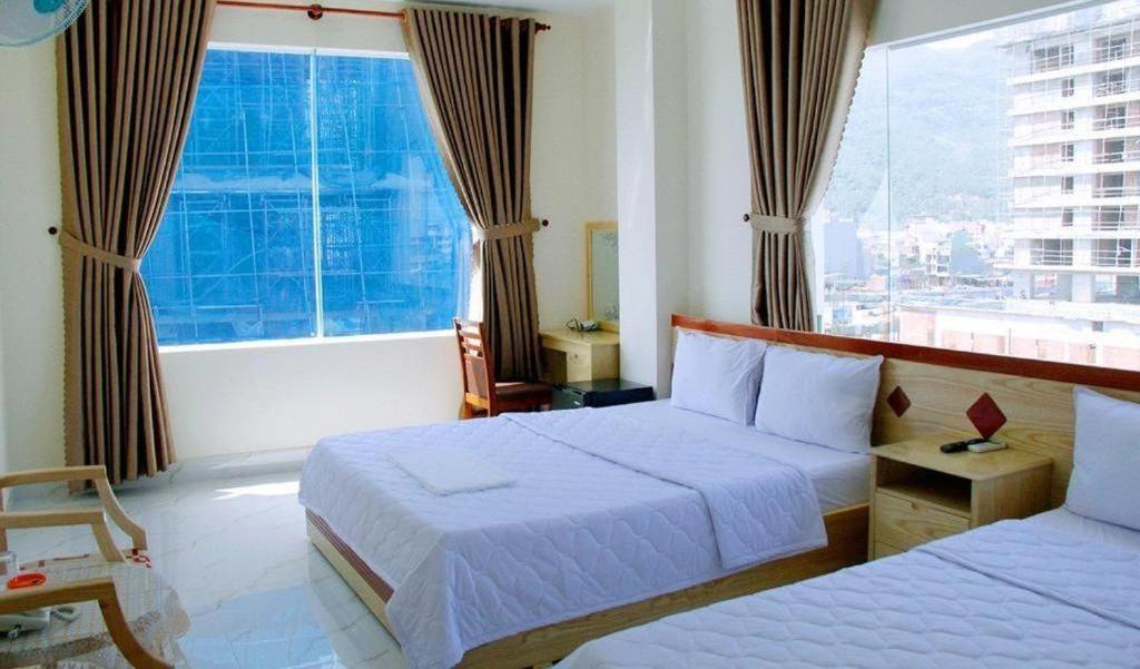 Yen Vy 04 Luxury Hotel Quy Nhon Exteriör bild