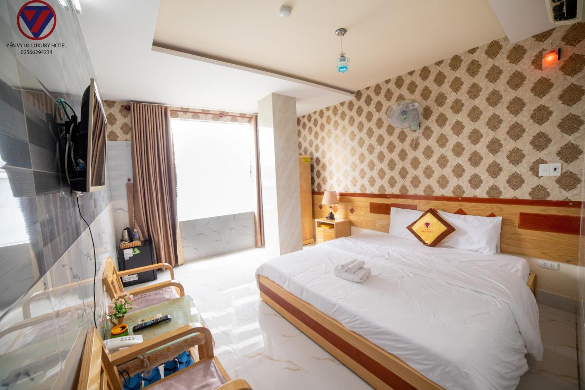 Yen Vy 04 Luxury Hotel Quy Nhon Exteriör bild